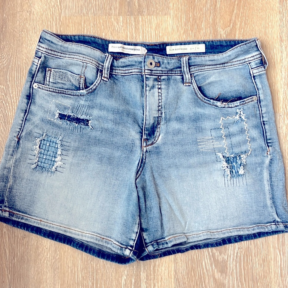 Anthropologie Pilcro & the Letterpress| Light-Wash Slim Boyfriend Shorts Size 32